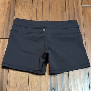 lululemon athletica Women's Black Athletic Shorts Size 8
